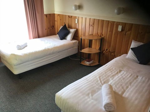 Kellraine Holiday Units - Accommodation Brisbane 3