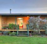 Village Stays Coldstream Gallery Bungalow - Accommodation Brisbane