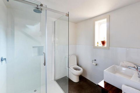 Tarndwarncoort Farmers Cottage - Accommodation Brisbane 4