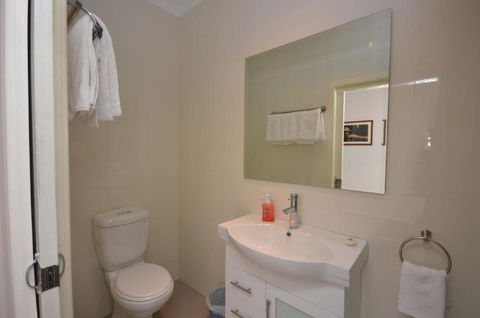 The Old Saddlery - Accommodation Brisbane 2