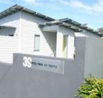 Stylish Holiday Unit - Accommodation Brisbane