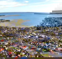 Paradise Bungalow Waterfront - Accommodation Brisbane