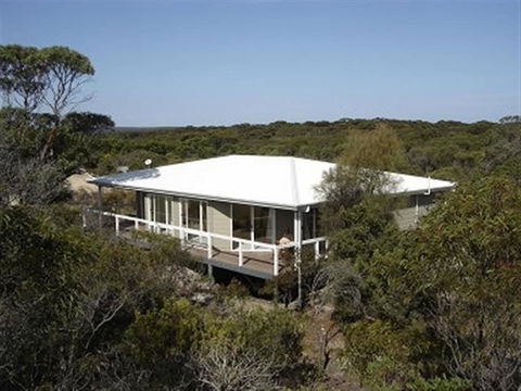 Lantauanan - Accommodation Brisbane 0