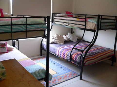 Lantauanan - Accommodation Brisbane 6