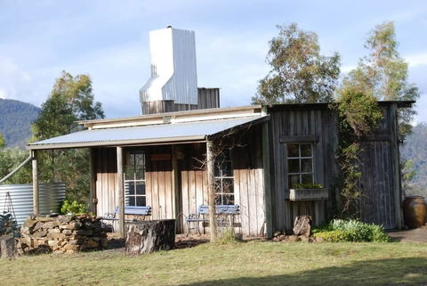 Heimat Chalets - Accommodation Brisbane 0
