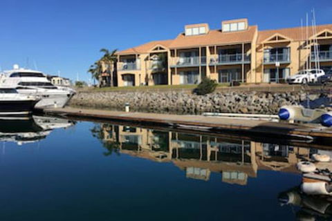 The Marina Hotel - Accommodation Brisbane 0