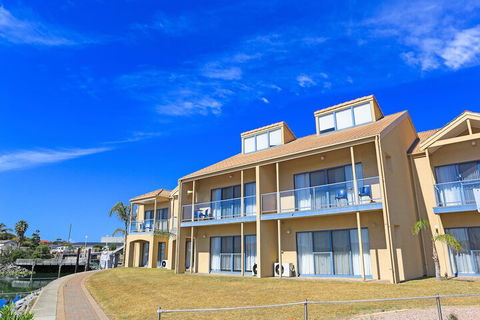 The Marina Hotel - Accommodation Brisbane 3