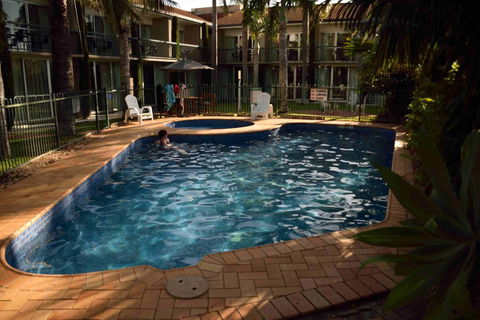 Motel 98 - Accommodation Brisbane 4