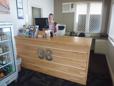 Motel 98 - Accommodation Brisbane 2