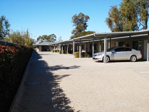 Oakey Motor Inn - Accommodation Brisbane 1