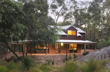 Woodstone Cottages - Accommodation Brisbane 1