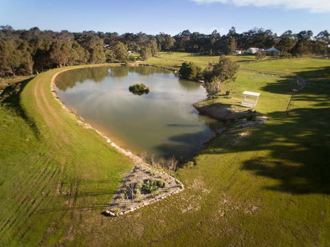 Woodstone Cottages - Accommodation Brisbane 3