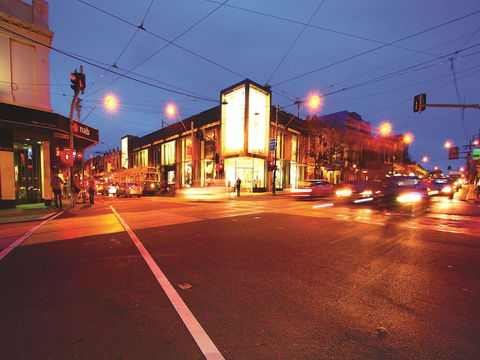 Oaks Melbourne South Yarra Suites - Accommodation Brisbane 4