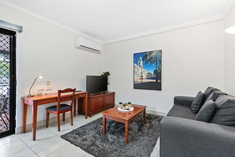 Coffee House Apartment Motel - Accommodation Brisbane 4