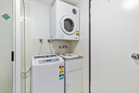 Coffee House Apartment Motel - Accommodation Brisbane 5