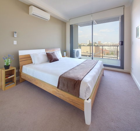 Zara Tower Hotel - Accommodation Brisbane 4