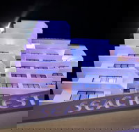 Seacrest Beachfront Holiday Apartments - Accommodation Brisbane