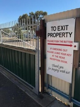 Pampas Motel - Accommodation Brisbane 0