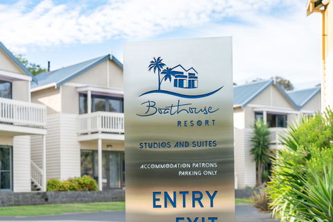 Boathouse Resort Studios & Suites - Accommodation Brisbane 0