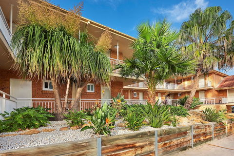 Best Western Casula Motor Inn - Accommodation Brisbane 1