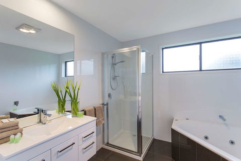 Best Western Colonial Village Motel - Accommodation Brisbane 2