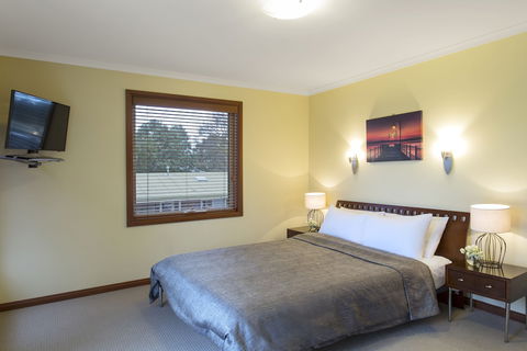 Best Western Colonial Village Motel - Accommodation Brisbane 1
