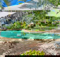 Beachfront Apartments on Trinity Beach - Accommodation Brisbane