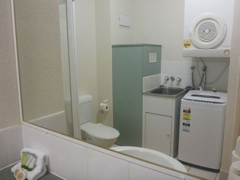 Palm Cove Tropic Apartments - Accommodation Brisbane 2