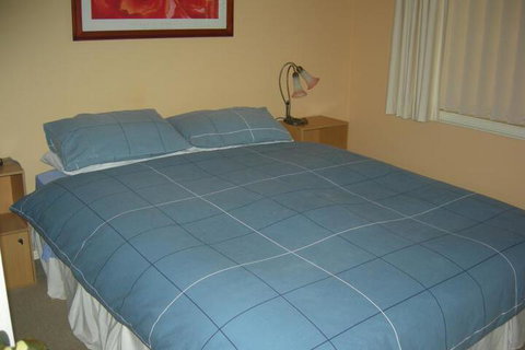 Busy Buzz B & B - Accommodation Brisbane 3