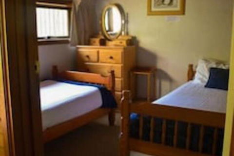 Clarendon Chalets - Accommodation Brisbane 7