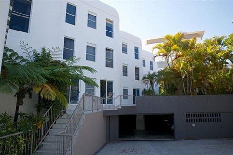 Arc Resort - Accommodation Brisbane 1