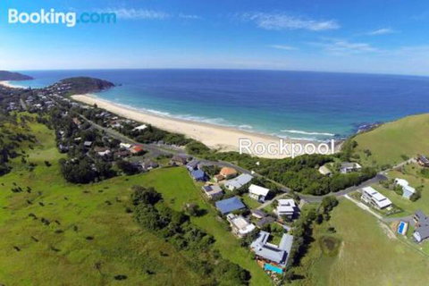 ROCKPOOL (4 Night Min) - Accommodation Brisbane 0