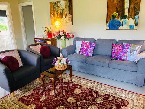 Bush Retreat Farm House - Accommodation Brisbane 2