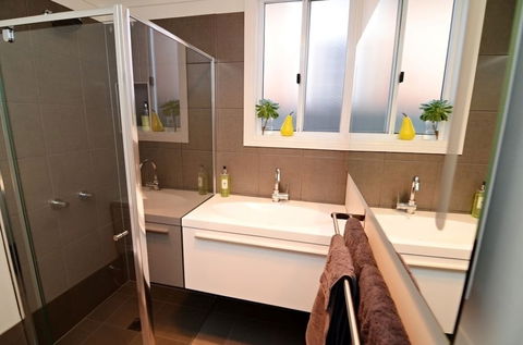 Thelma's Temora - Accommodation Brisbane 3