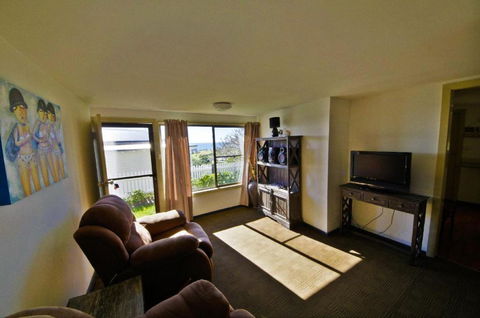 AAA Views 2 View Street - Accommodation Brisbane 2