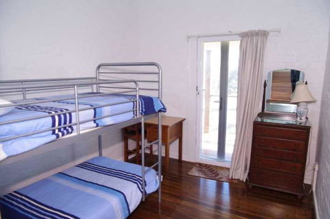 Hampstead 32 Main Street - Accommodation Brisbane 6