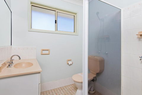 Bimbimbi 2 11 Willow Street - Accommodation Brisbane 4