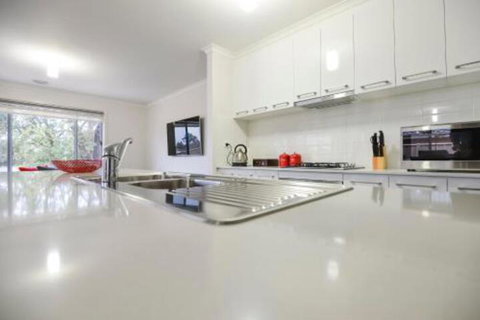 Beischer Apt B - Accommodation Brisbane 0