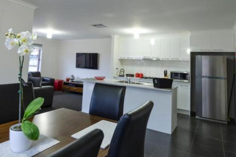 Beischer Apt B - Accommodation Brisbane 6