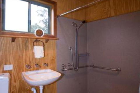 Brodribb River Rainforest Cabins Cabin 1 - Accommodation Brisbane 5