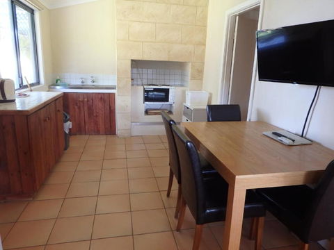 Lazy Lobster Holiday Units & Chalets - Accommodation Brisbane 6
