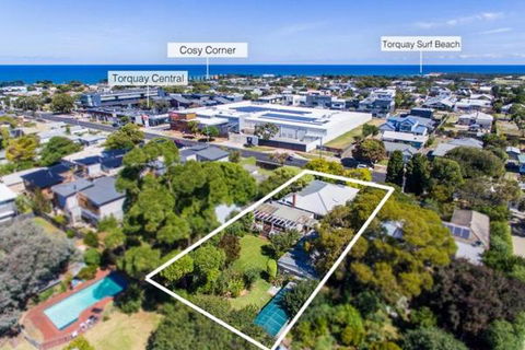 Torquay Retreats Aus Bristol Road - Accommodation Brisbane 3
