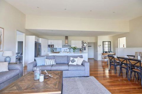 Alpine Air - Accommodation Brisbane 7