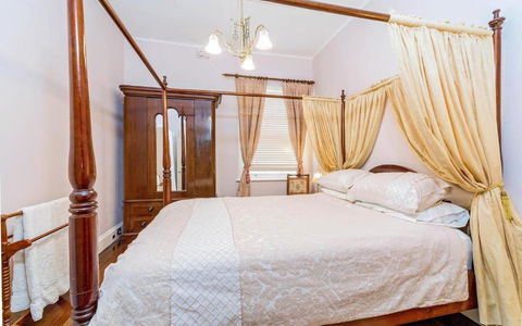 Azile 1875 Heritage Victorian Duplex - Accommodation Brisbane 3
