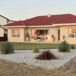 Jewel Of The South Beachfront Holiday Rental - Accommodation Brisbane 0