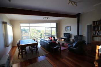 Fairways Close - Accommodation Brisbane 2