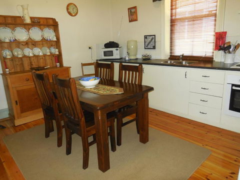 Amalie Cottage Waikerie Unit 1 - Accommodation Brisbane 4