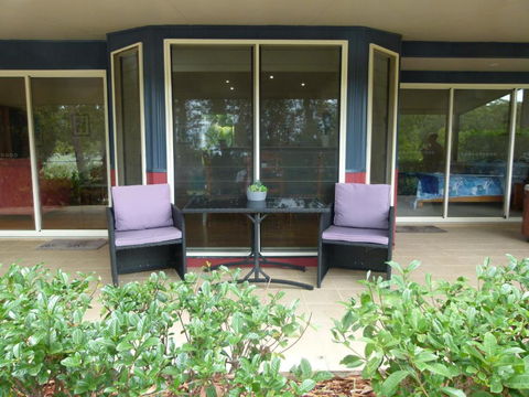 Lake Russell Lakeside Retreat - Accommodation Brisbane 3