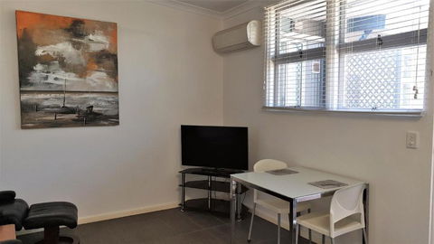 Getaway Villas Unit 38 4 1 Bedroom Self Contained Accommodation - Accommodation Brisbane 2