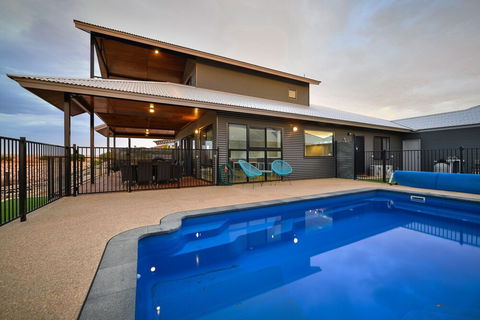8 Kestrel Place - Accommodation Brisbane 6